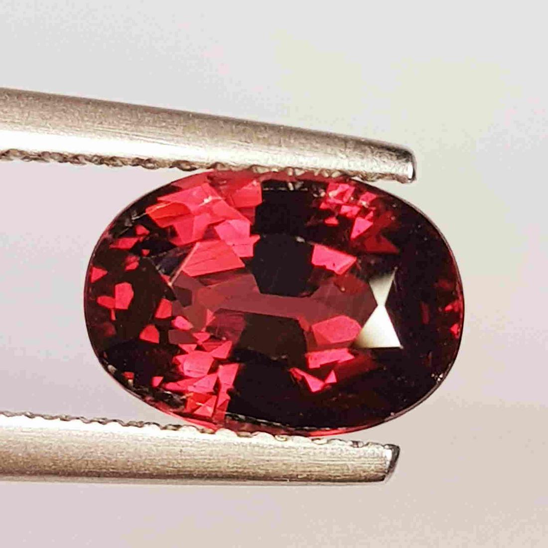 Natural Rhodolite Garnet Oval Cut 2.35 ct (1 of 5)