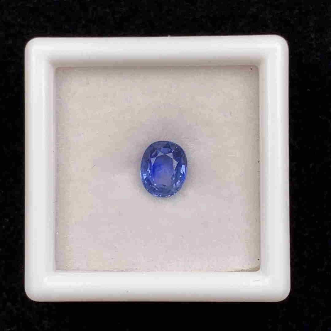 Natural Oval Cut 1.11 Carats Sri Lanka Sapphire Loose (1 of 6)