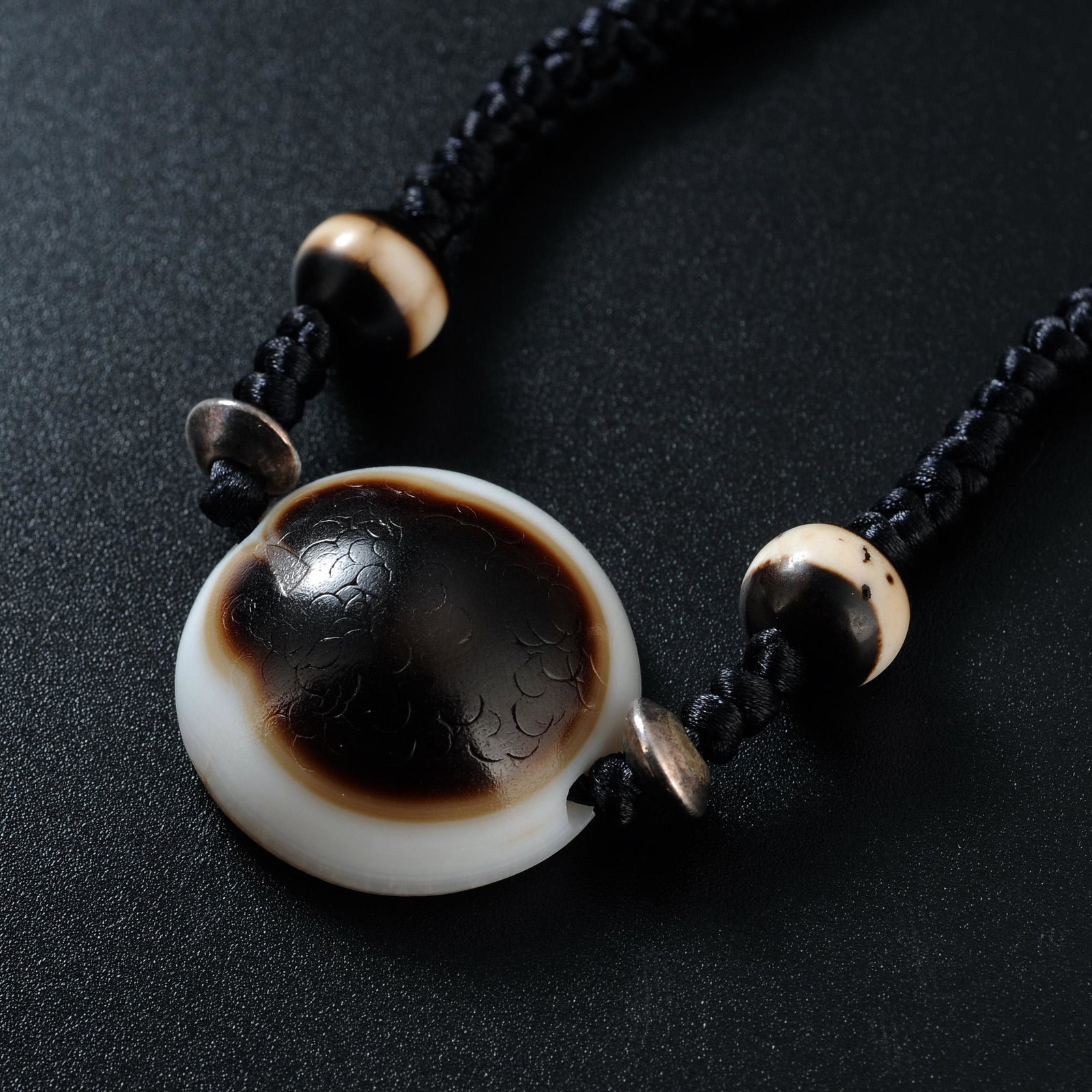 Tibetan Sheep Eye Dzi Beads (1 of 8)