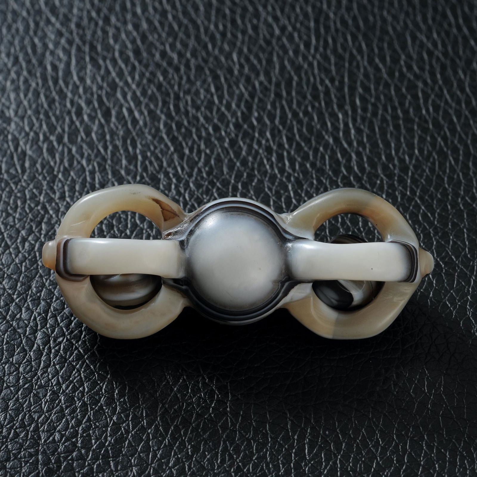 Tibetan agate vajra implement (1 of 8)