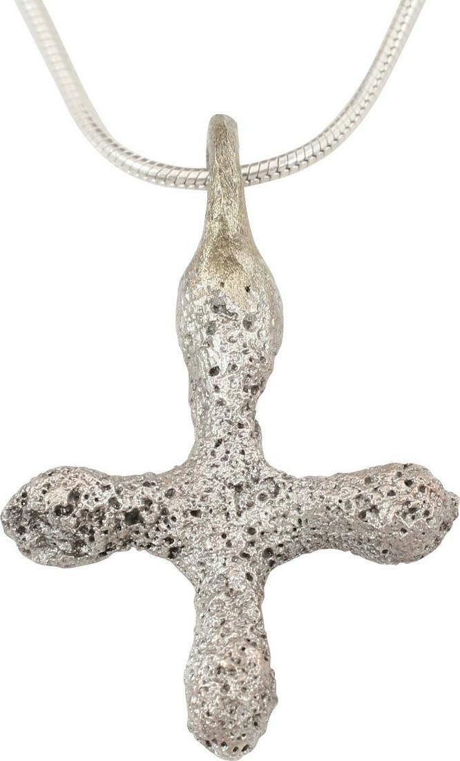 FINE MEDIEVAL CHRISTIAN CROSS NECKLACE C.800-1000 AD: Carolingian, the period of Charlemagne. The emergence from the Dark Ages is embodied in the rise to power of the Frankish King, Charlemagne in 768 (founder of the Holy Roman Empire after 800) followed