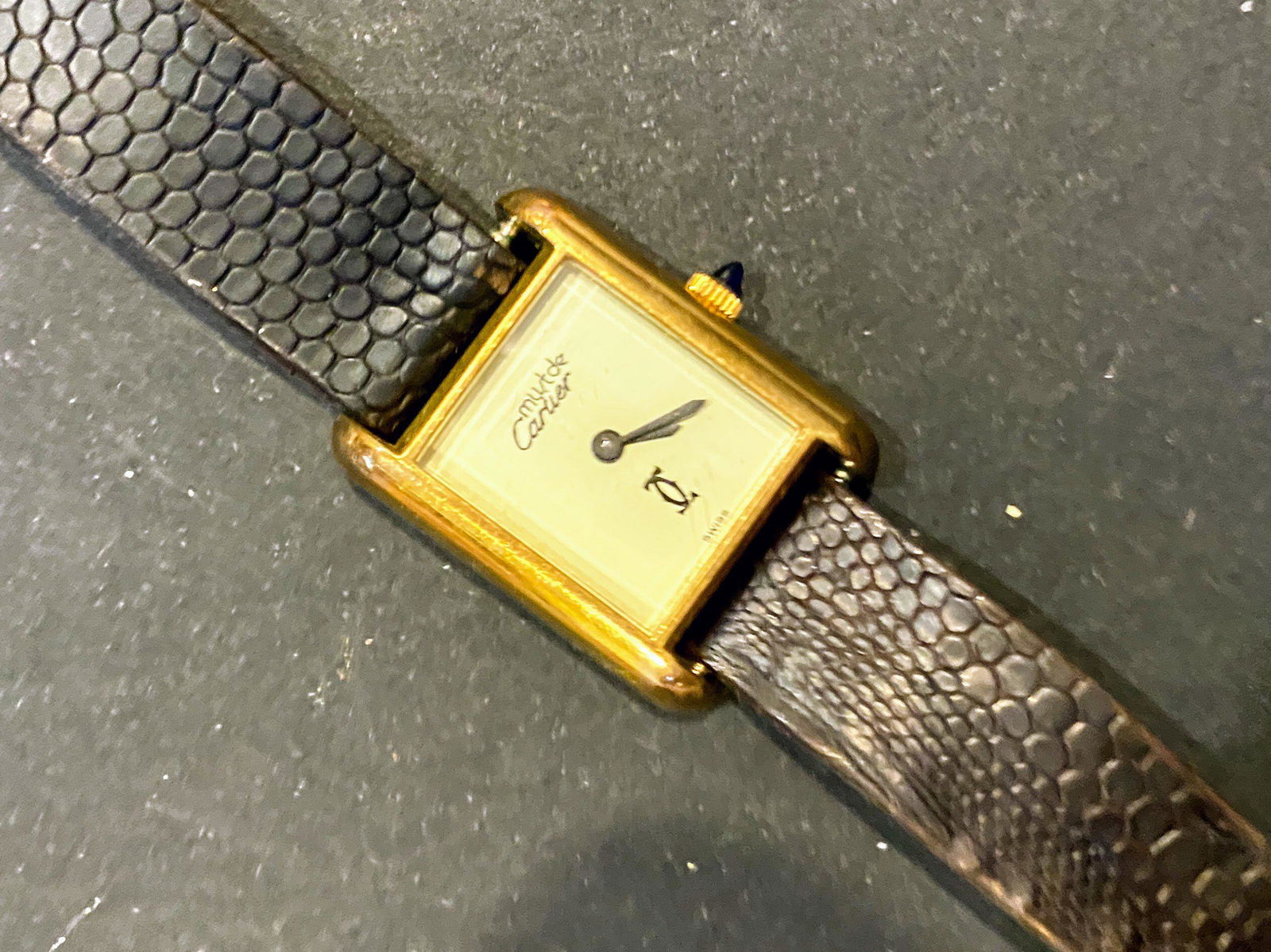 Must de Cartier Tank Watch (1 of 4)