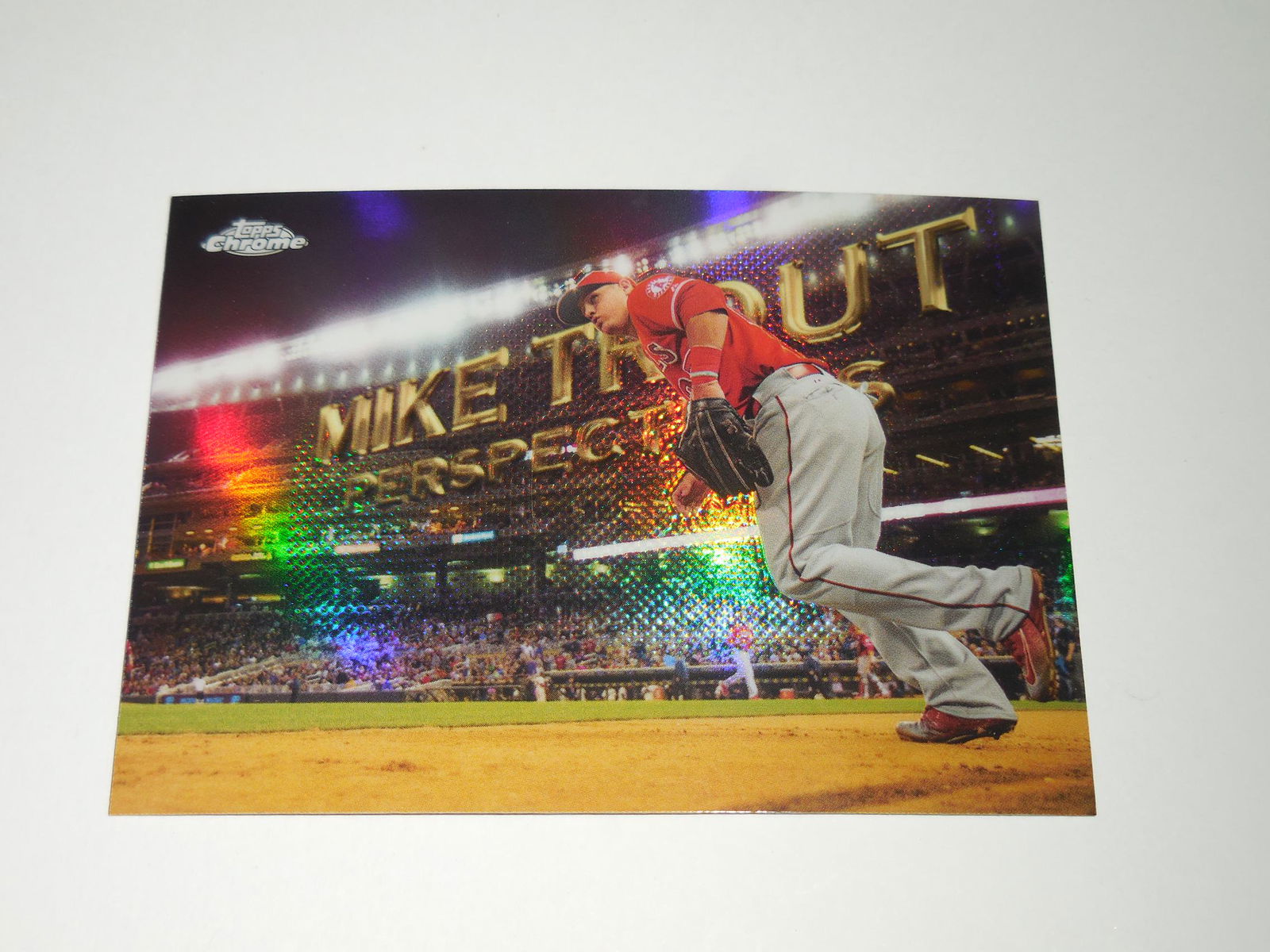2016 TOPPS CHROME MIKE TROUT REFRACTOR CARD (1 of 2)