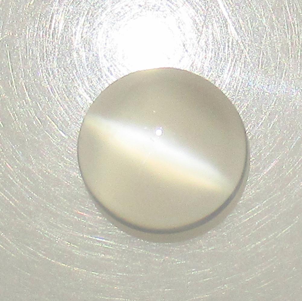 2.06 Ctw Natural Moonstone Round Cab: No Reserve! Title: 2.06 Ctw Natural Moonstone Round Cab Stone Clarity: Transparent Gemstone: Moonstone Carat Weight: 2.06 Dimesnions: 8.20 x 8.20 x 4.30 mm Additional Information: Nice Round Cabochon