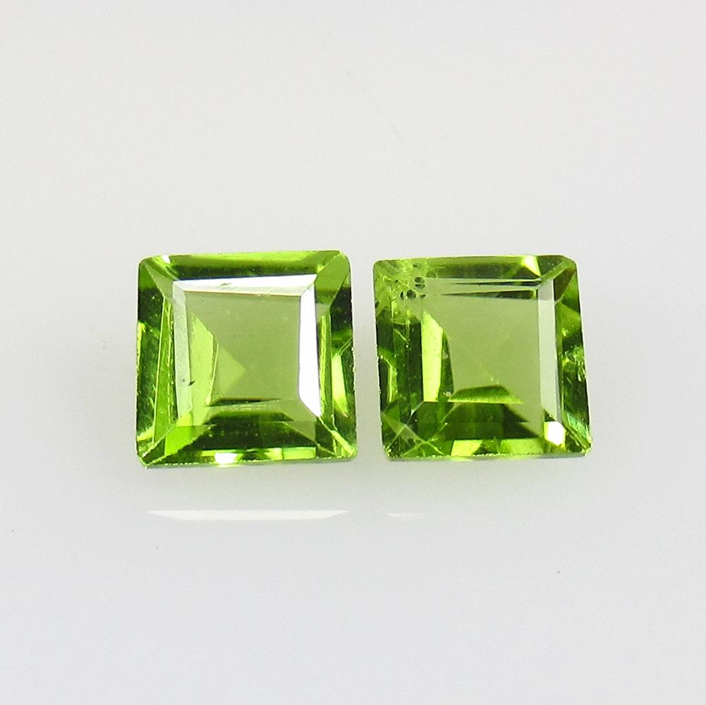 2.20 Ctw Natural Pakistan Peridot Square Pair: No Reserve! Title: 2.20 Ctw Natural Pakistan Peridot Square Pair Stone Clarity: VVS Gemstone: Peridot Carat Weight: 2.2 Dimesnions: 5.80 x 5.70 x 3.30 mm / 2 PC's Additional Information: Top Class Lus