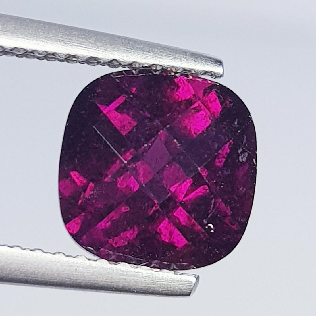 Natural Rhodolite Garnet Cushion Cut 3.09 ct: No Reserve! Title: Natural Rhodolite Garnet Cushion Cut 3.09 ct Stone Color/Clarity: VVS - VS Carat Weight: 3.09 Dimensions: 8.00 x 8.00 x 5.70 Additional Information: Cushion - Burma Shipping: Domes