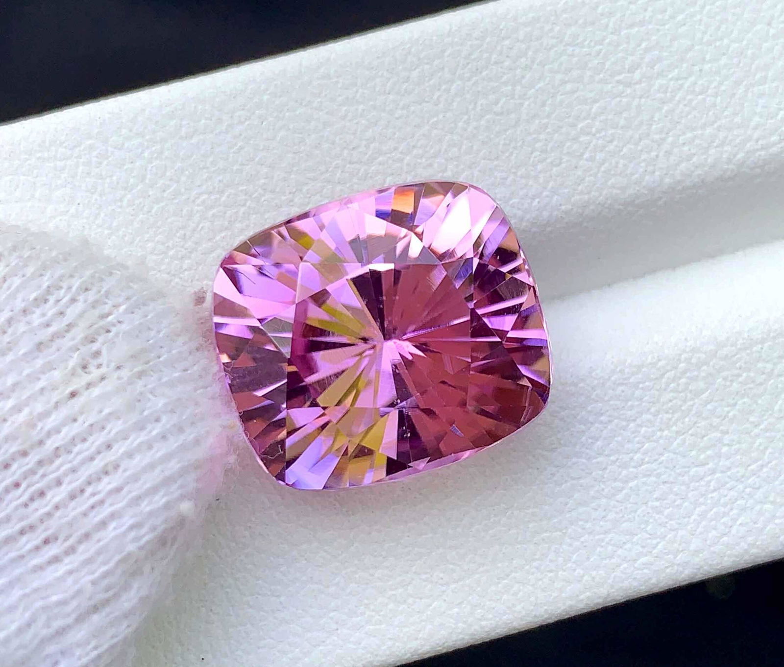 Deep Pink Kunzite Spodumene Loose Gemstone Fancy (1 of 6)
