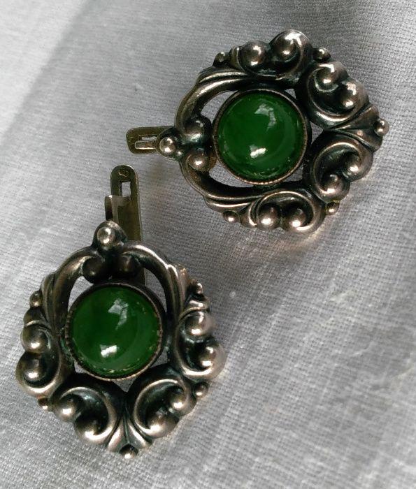 Earrings Silver 925 Jade Soviet vintage eardrop USSR: Title: Earrings Silver 925 Jade Soviet vintage eardrop USSR Description: Vintage silver earrings with stones. Made of silver 925 in USSR (marked) The stamp with the star of the USSR and the stamp of t