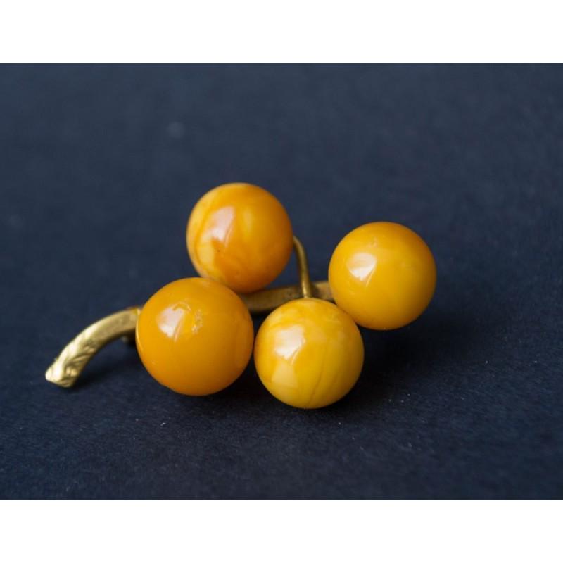 Gold plated Baltic amber brooch vintage beads (1 of 8)