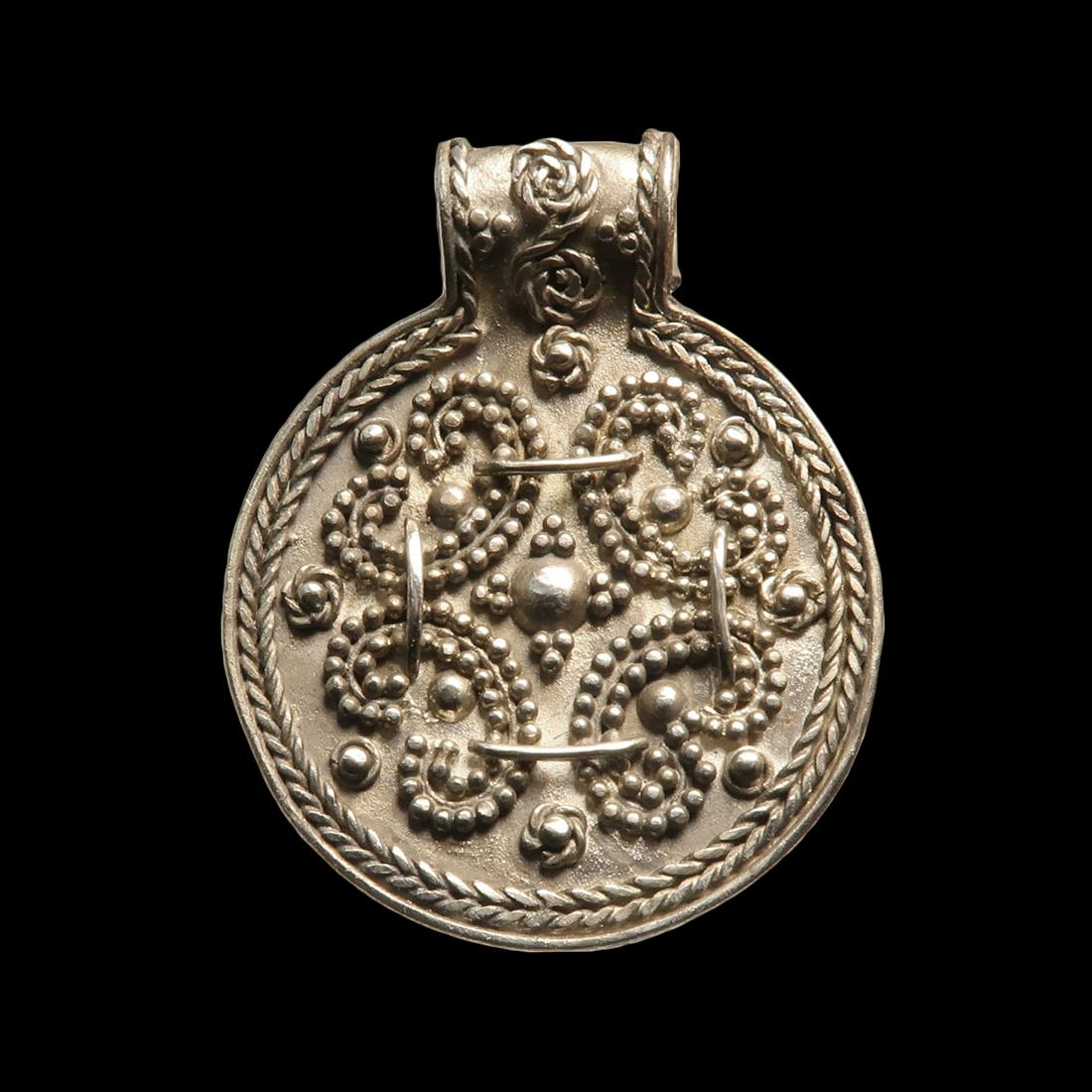 Viking Silver Pendant (1 of 6)
