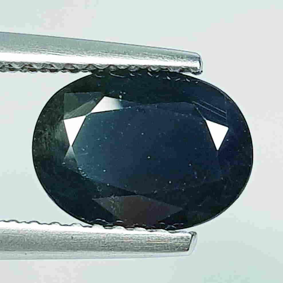 1.91 Ct Natural Iolite Oval Cut: No Reserve! Title: 1.91 Ct Natural Iolite Oval Cut Color/Clarity: SI Gemstones: Loosegemstone Carat Weights: 1.91 Size/Dimensions: 9.00 x 6.70 x 3.50 Additional Information: Oval - Africa Shipping: D