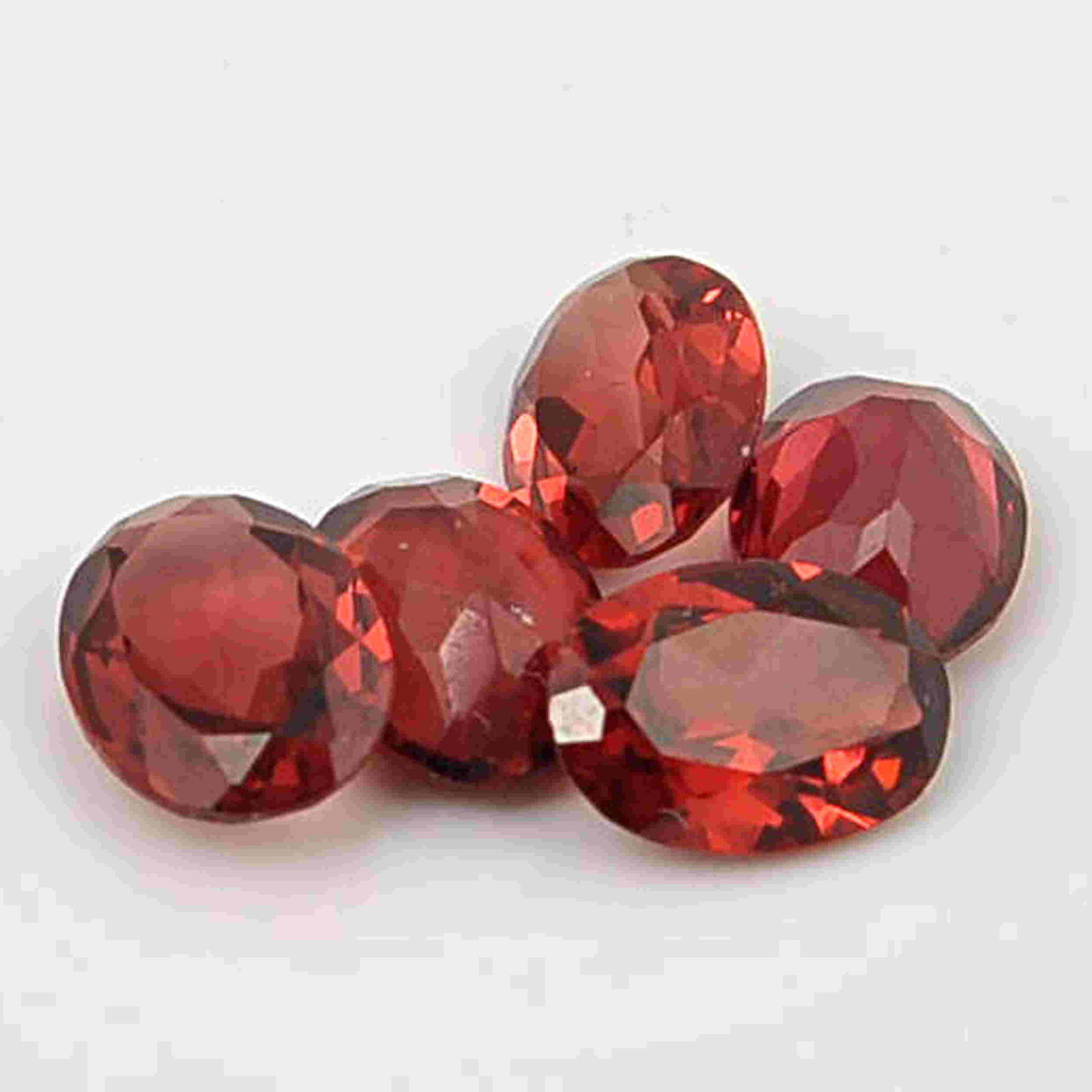 4.00 Carat Red Color Natural Oval Garnet Loose Gemstone (1 of 6)