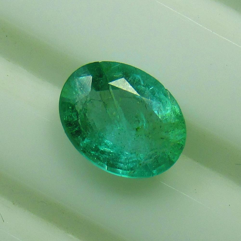 1.50 Ct Natural Zambian Emerald Oval Cut (1 of 2)