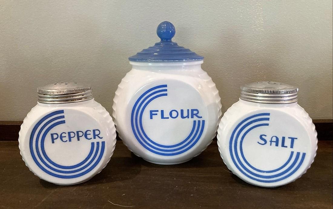 Fire King Anchor Hocking Vitrock Blue Circle Range Set: (1 of 9)