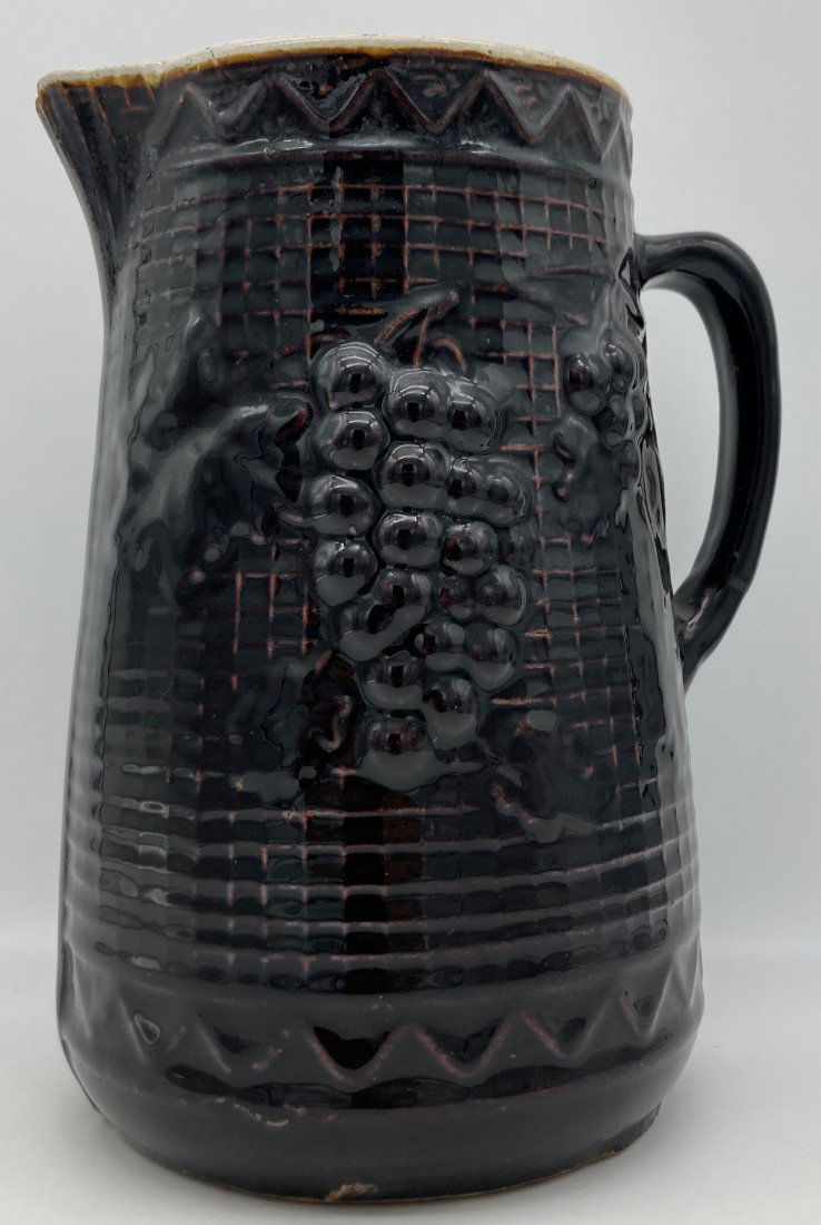 Uhl Bw Stoneware Grapes On Trellis Pitcher (1 of 9)