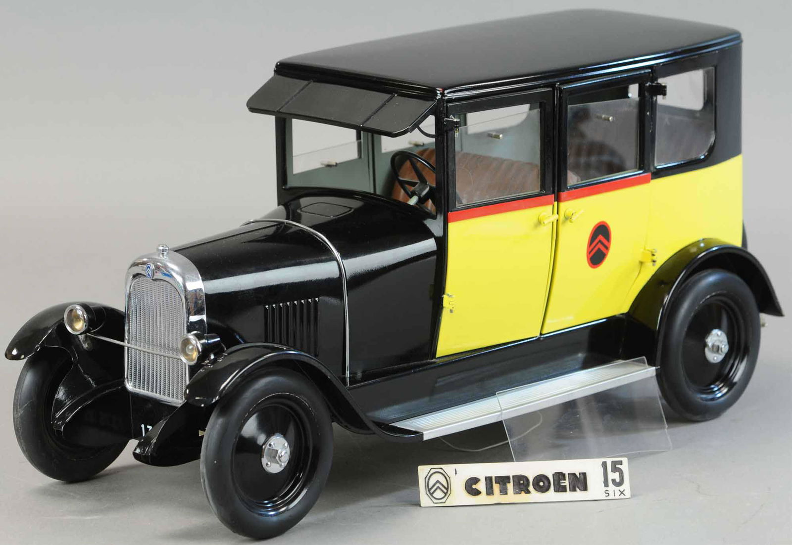 BREPSOM 1:7 SCALE MODEL 1924 CITROEN B14 LIMOUSINE,: BREPSOM 1:7 SCALE MODEL 1924 CITROEN B14 LIMOUSINE, SWISS, 1985, made by G Brepsom toys, Swiss made replica model based upon the original 1924 Jouet Citroen displayed at the Musee de Compiegne, painte