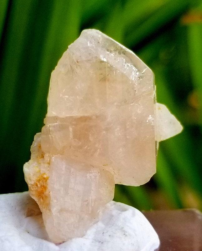 11 Gram Beautiful natural Topaz Specimen From Skardu: 11 Gram Beautiful Natural Topaz Specimen From Skardu pakistan size 25mm 23mm 24mm weight 11 Gram Reserve: $10.00 Shipping: Domestic: Flat-rate of $10.00 to anywhere within the contiguous U.S. Internat