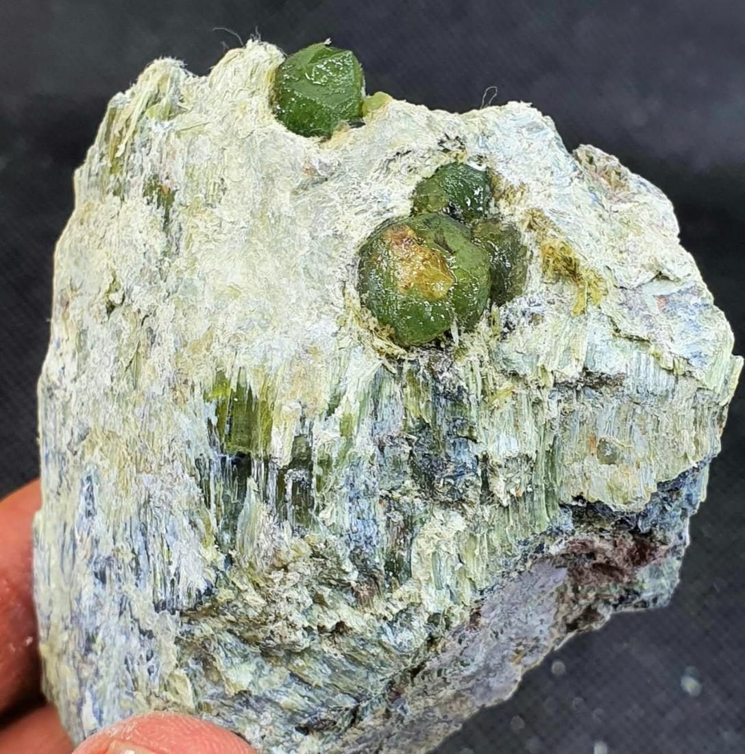 Garnet Crystal , Terminated And Undamaged Green Color (1 of 3)