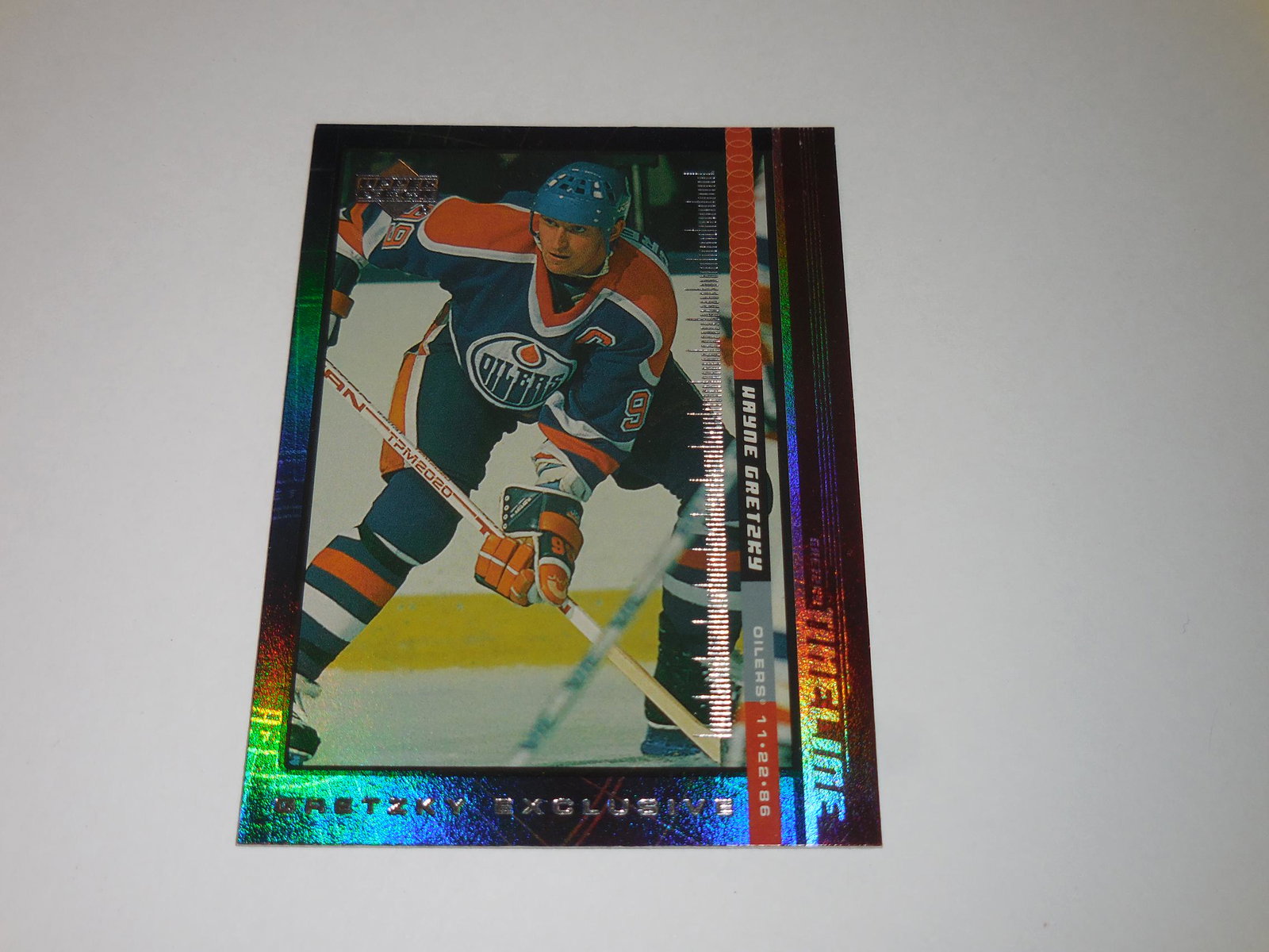 99-00 UD WAYNE GRETZKY OILERS THE LINE HOLO (1 of 2)