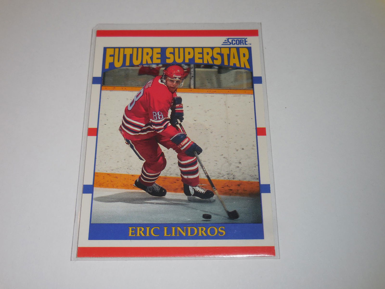 1990 SCORE ERIC LINDROS YOUNG SUPERSTARS ROOKIE CARD (1 of 2)