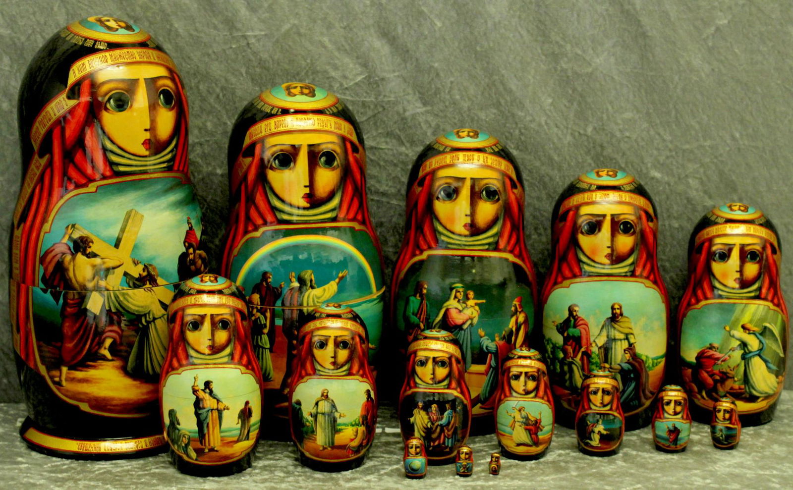 Matreshka: Dimensions 0.0 × 15.0 × 32.0 cm Large Matreshka. Traditional russian wooden nesting doll. Handmade, handpainting with artist’s signature. Sergiyev Posad, 15 pcs. Reserve: $350.00 Shipp
