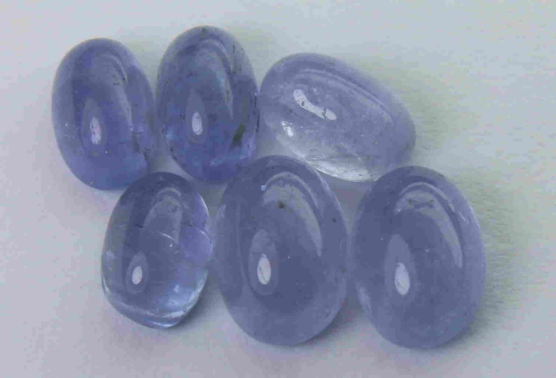 4.35 cts Natural Tanzanite Lot: No Reserve! Title: 4.35 cts Natural Tanzanite Lot Additional Information: Gemstone : Natural Tanzanite Shape and cut : Oval cabochan Weight : 4.35 Carats Measurements : 6.85x4.75x3.54 mm , 5.72x3.66x2