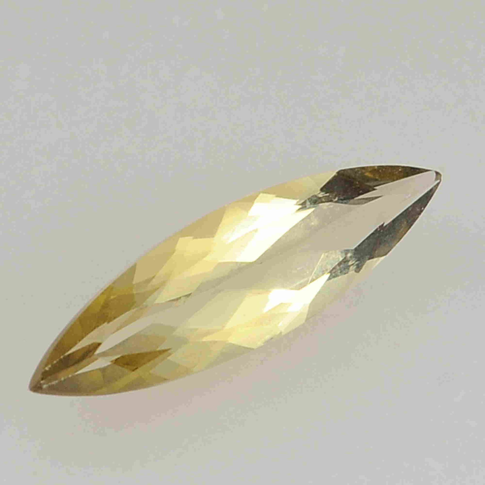4.9 Carat Yellow Color Natural Marquise Lemon Quartz: No Reserve! Title: 4.9 Carat Yellow Color Natural Marquise Lemon Quartz Loose Gemstone 1 Pieces Brand: Gems Trading Center Gemstones: Lemon Quartz Carat Weights: 4.9 Size/Dimensions: 5H x 26L x 7W mm 