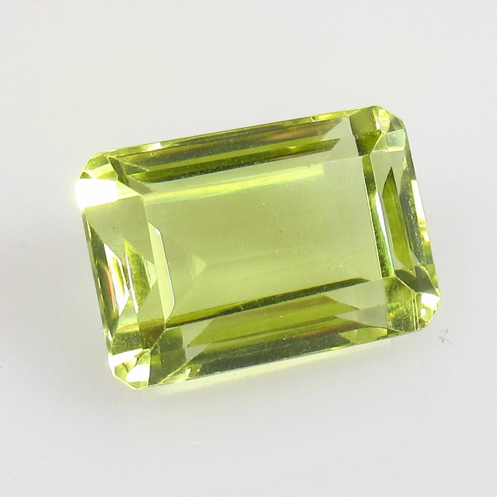 8.89 Ctw Natural Lemon Quartz Octagon Cut: No Reserve! Title: 8.89 Ctw Natural Lemon Quartz Octagon Cut Stone Clarity: VVS Gemstones: Lemon Quartz Carat Weights: 8.89 Size/Dimensions: 13.70 x 9.60 x 8.20 mm Additional Information: Good Luster 