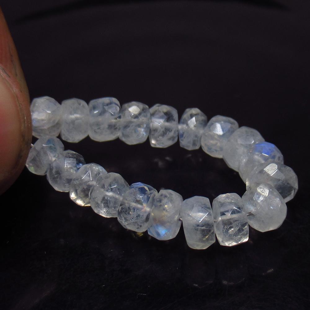 12.64 Ct Natural 18 Blue Drilled Moonstone Round Beads: No Reserve! Title: 12.64 Ct Natural 18 Blue Drilled Moonstone Round Beads Stone/clarity: Transparent Gemstone: Natural Blue Moonstone Beads Carat Weight: 12.64 Size: 5.10 to 5.70 mm / 18 PC's Addition