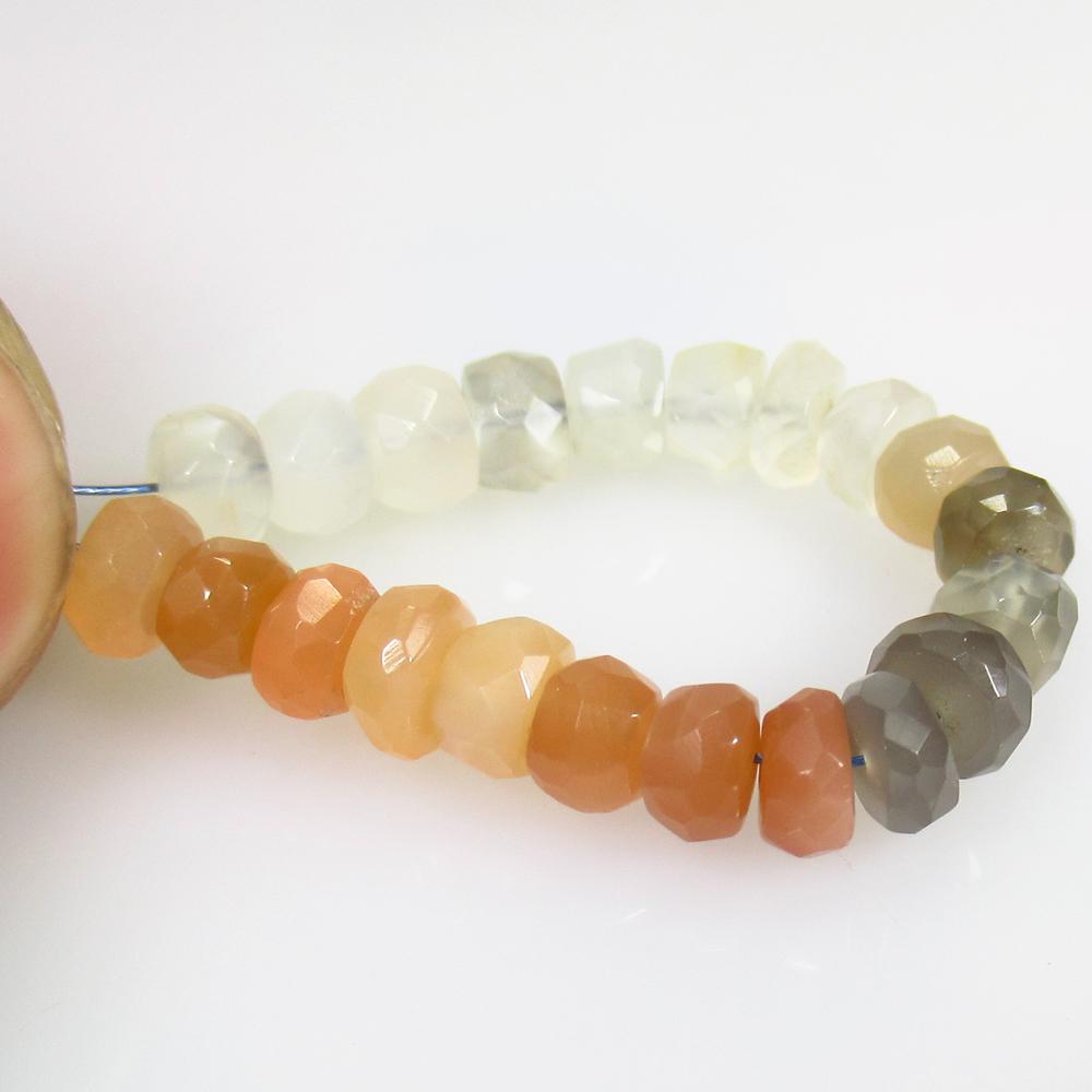 16.00 Ctw Natural 21 Drilled Moonstone Round Beads: No Reserve! Title: 16.00 Ctw Natural 21 Drilled Moonstone Round Beads Stone/clarity: Semi-Transparent Gemstone: Moonstone Beads Carat Weight: 16 Size: 4.90 to 5.70 mm / 21 PC's Additional Information: