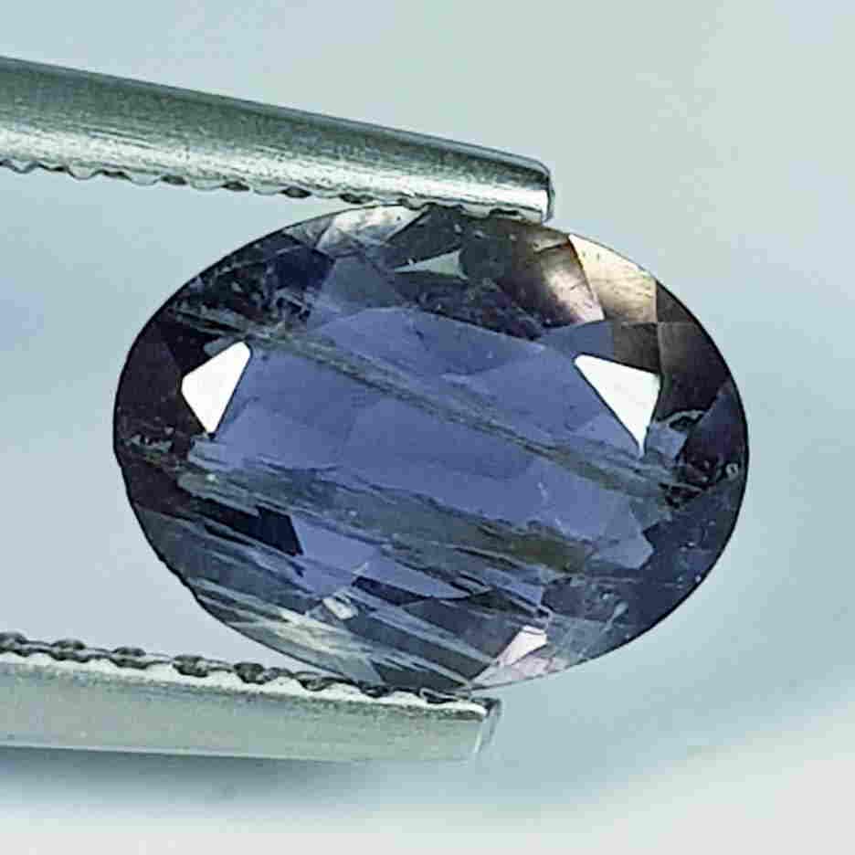 1.12 ct Natural Iolite Oval Cut: No Reserve! Title: 1.12 ct Natural Iolite Oval Cut Color/Clarity: SI Gemstones: Loosegemstone Carat Weights: 1.12 Size/Dimensions: 9.00 x 7.00 x 3.00 Additional Information: Oval- Brazil Shipping: Do