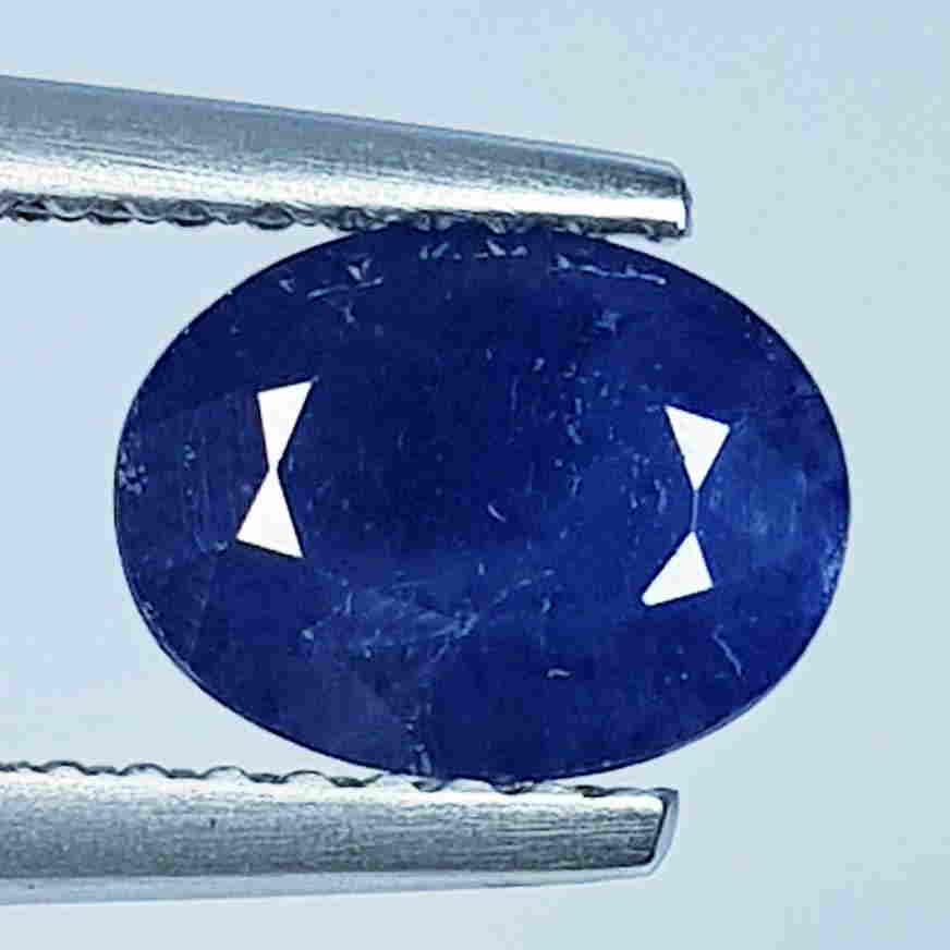 1.33 ct Natural Blue Sapphire: No Reserve! Title: 1.33 ct Natural Blue Sapphire Color/Clarity: Loosegemstone Gemstones: VS Carat Weights: 1.33 Size/Dimensions: 7.80 x 6.00 x 3.00 Additional Information: Oval - Burma Shipping: Dom