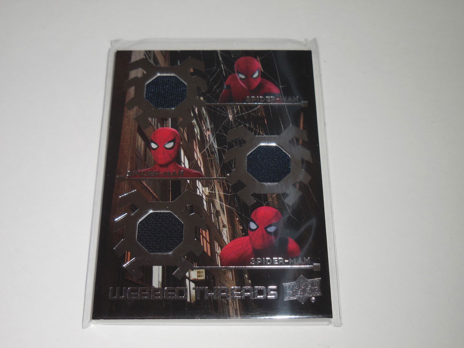 2017 UD MARVEL SPIDER MAN TRIPLE MOVIE USED RELIC CARD (1 of 2)