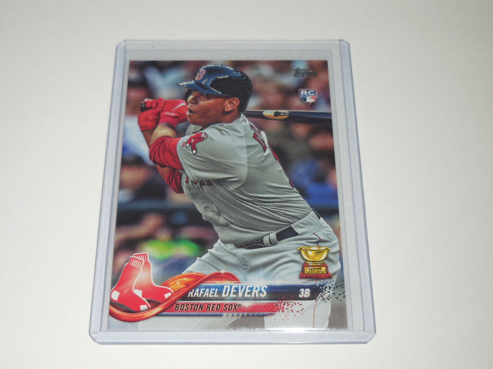 2018 TOPPS #18 RAFAEL DEVERS GOLD CUP ROOKIE CARD (1 of 2)