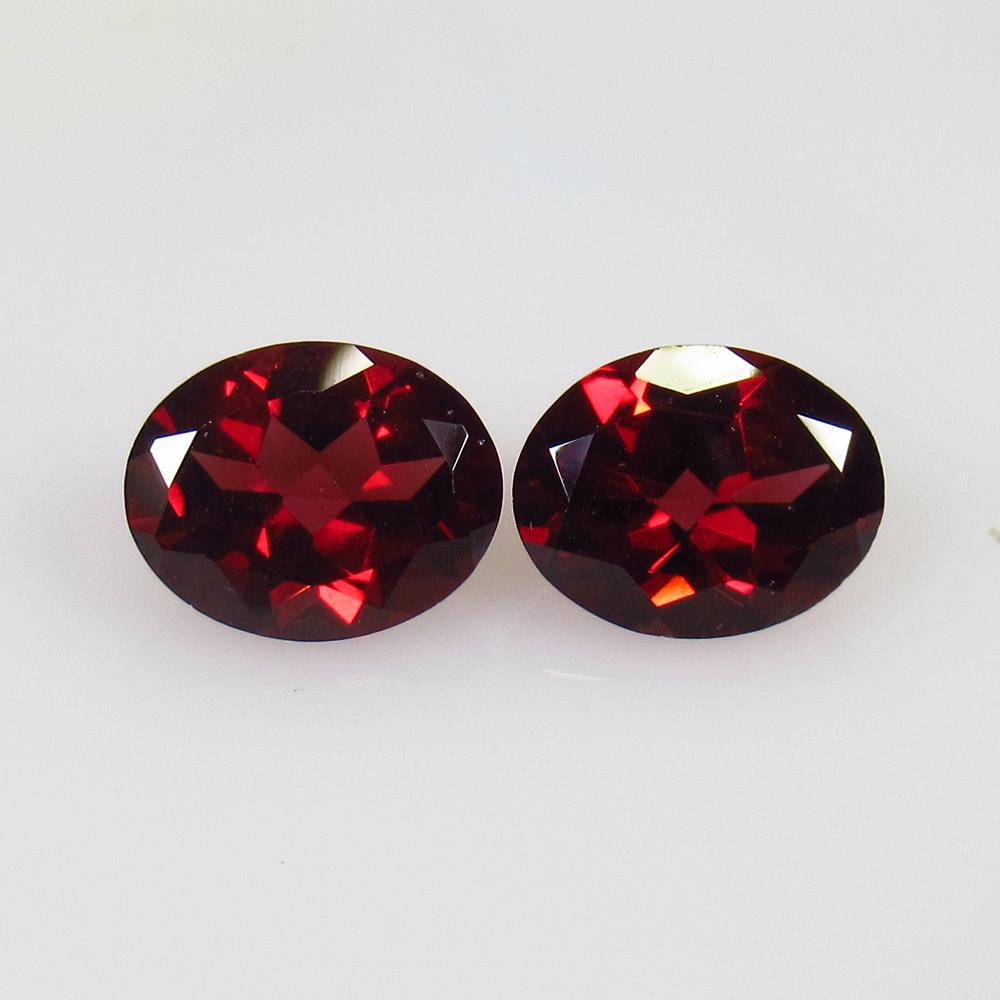 5.55 Ct Natural Pink Rhodolite Garnet Oval Pair (1 of 2)