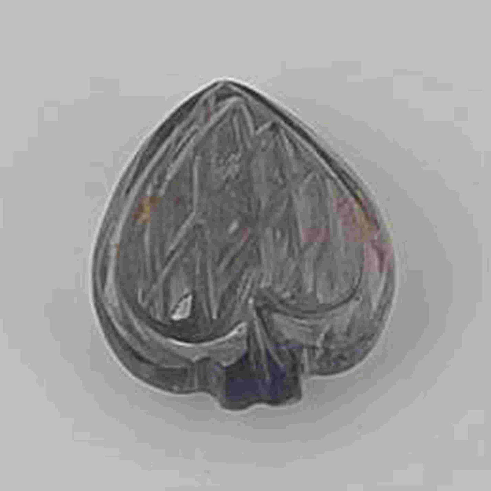 2.92 Carat Blue Natural Fancy Iolite Loose Gemstone 1: No Reserve! Title: 2.92 Carat Blue Natural Fancy Iolite Loose Gemstone 1 Pieces Additional Information: Specification of Gemstone Name : Iolite Color : Blue Total Weight : 2.92 Carat Shape : Fancy Cut