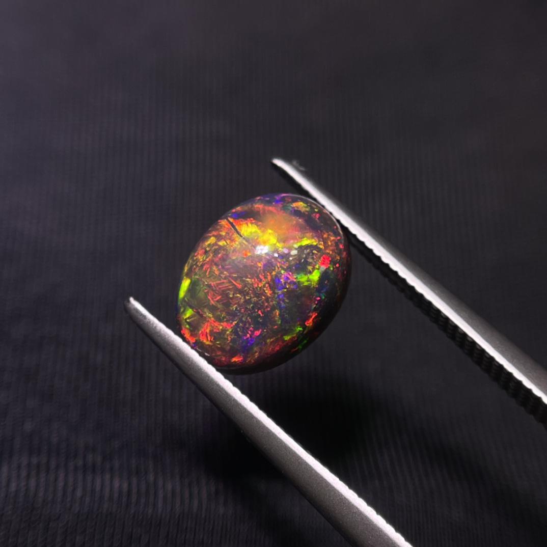 Natural Oval Cut 2.21 Carats Opal Loose Gemstone (1 of 9)