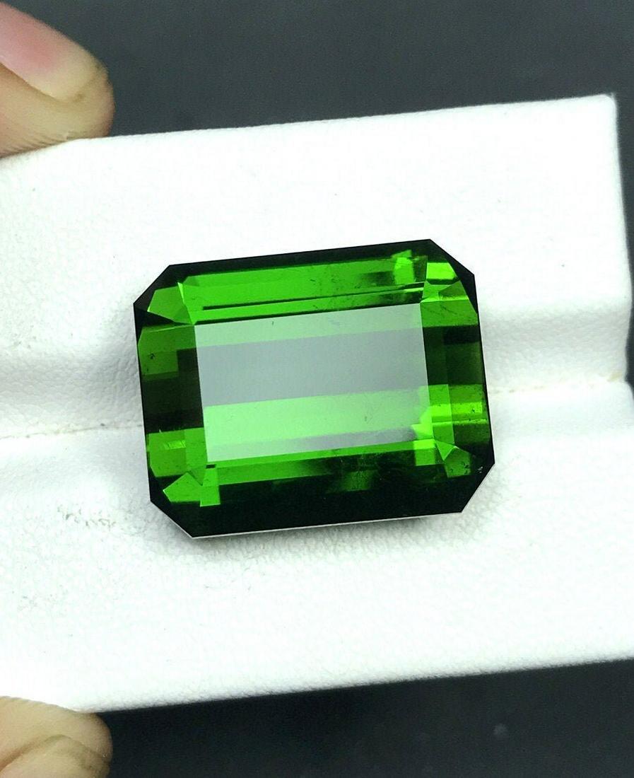 Tourmaline Gemstone , Beautiful Green Tourmaline Cut (1 of 4)