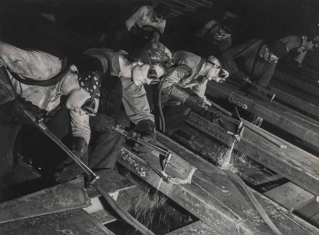 MARGARET BOURKE-WHITE - Beveling Armor Plates, 1943 (1 of 1)