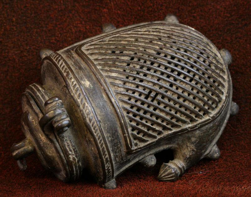 18th Century Bronze Indian Mango Purse (1 of 6)