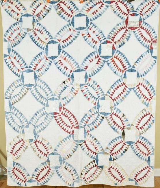 Pickle Dish "Indian Wedding Ring" Quilt c. 1900 (1 of 13)