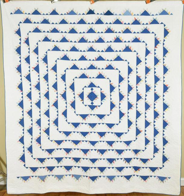 30's Delectable Mountain Quilt, Nice Blue (1 of 10)