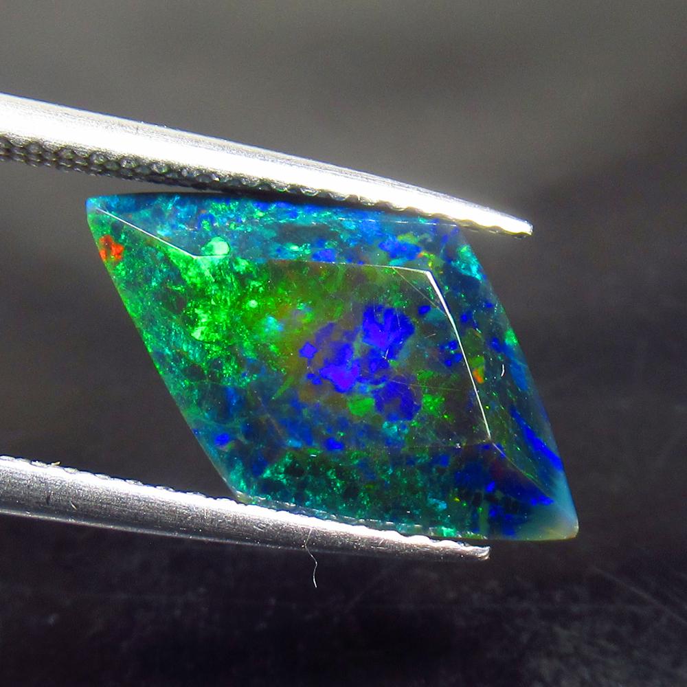 2.85 Ctw Natural Ethiopian Black Fire Opal Marquise Cut: No Reserve! Title: 2.85 Ctw Natural Ethiopian Black Fire Opal Marquise Cut Stone Clarity: Opaque Gemstones: Black Opal Carat Weights: 2.85 Size/Dimensions: 16.90 x 10.00 x 5.50 mm Additional Informati