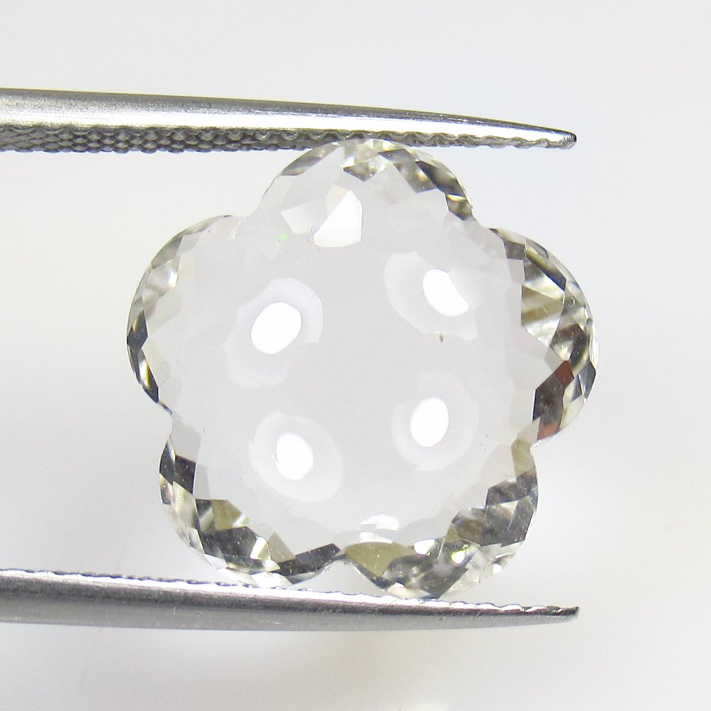 10.15 Ctw Natural Drilled White Quartz Fancy (1 of 2)