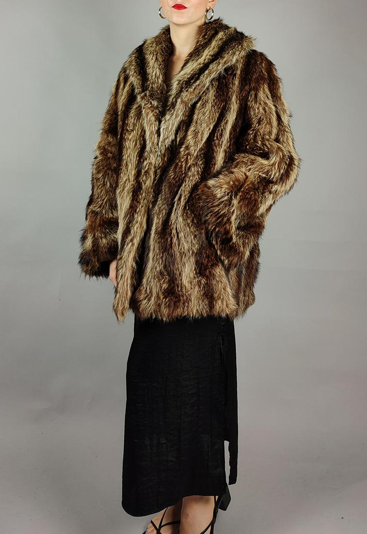RACCOON FUR JACKET: Closure: 2 hooks ; Model measurements: size 36 EU; Height - 164cm - 64.56in - 5.38 ft; Arms -58cm - 22.83 in; Shoulders - 40cm - 15.74 in; We offer in house shipping - Fedex shipping =55 $; 7-10 worki