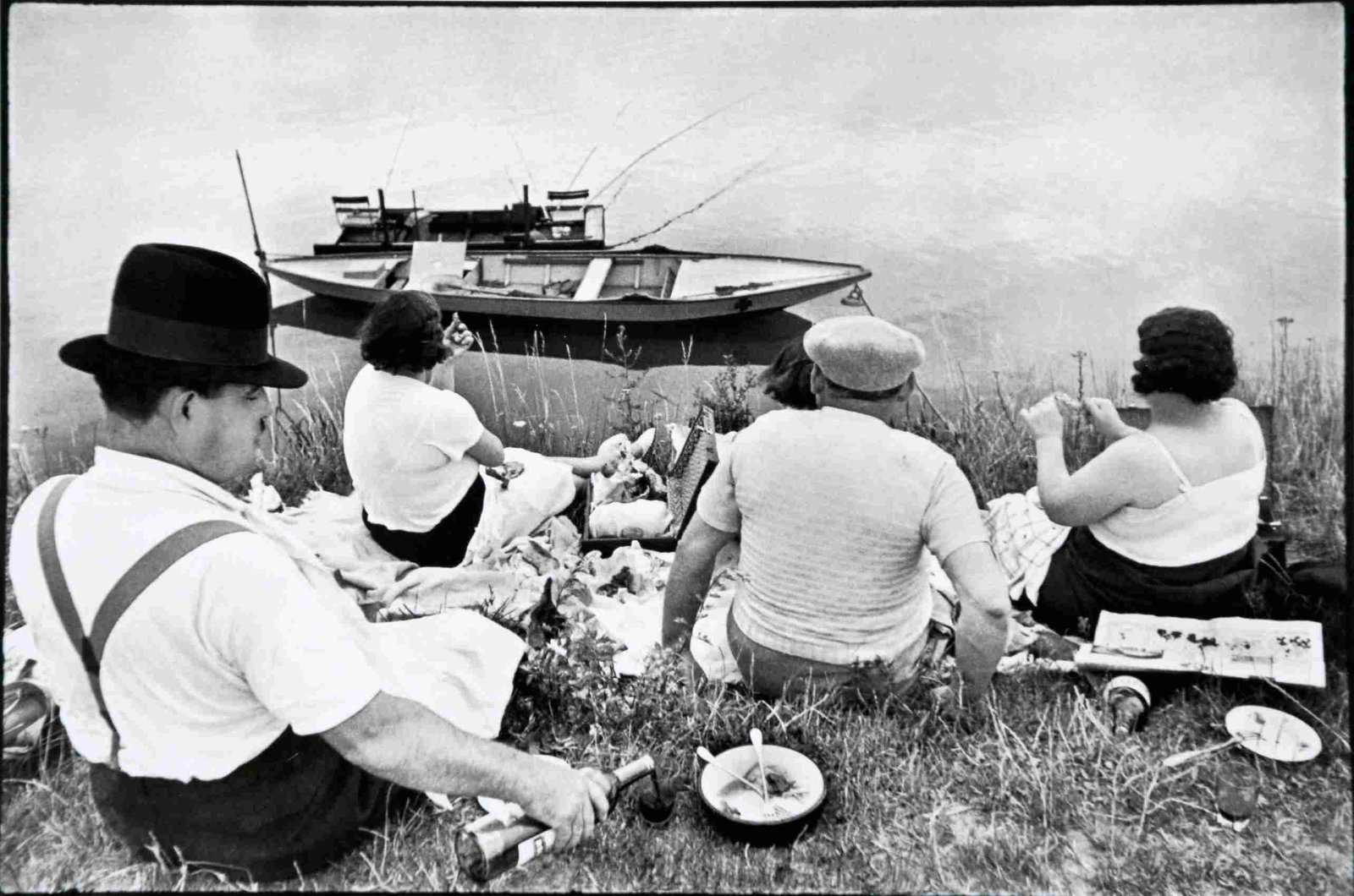 Henri Cartier Bresson - Sunday on the Banks of the: Artist: Henri Cartier Bresson Title: Sunday on the Banks of the Marne, 1938 Date Printed: 2008 Medium: High Quality Photo Print with Copyright Henri Cartier Bresson / Magnum Photos Print Origin: Print