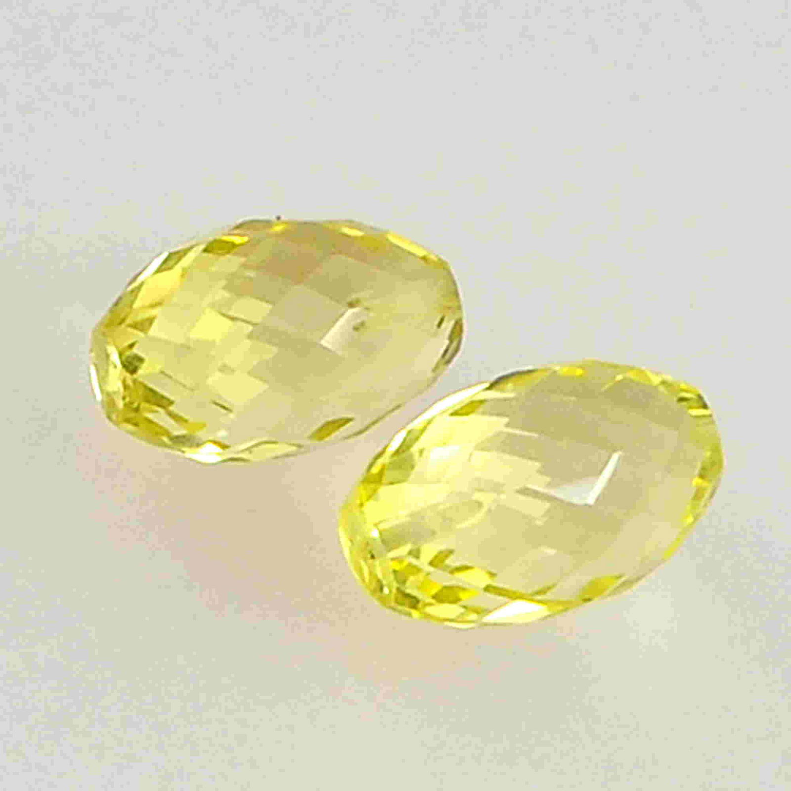 8.80 Carat Yellow Drum Shape Lemon Quartz Loose: No Reserve! Title: 8.80 Carat Yellow Drum Shape Lemon Quartz Loose Gemstone 2 Pieces Additional Information: Specification of Gemstone Stone : Lemon Quartz Shape : Drum Shape Size : 7.5H x 11L x 7.5W