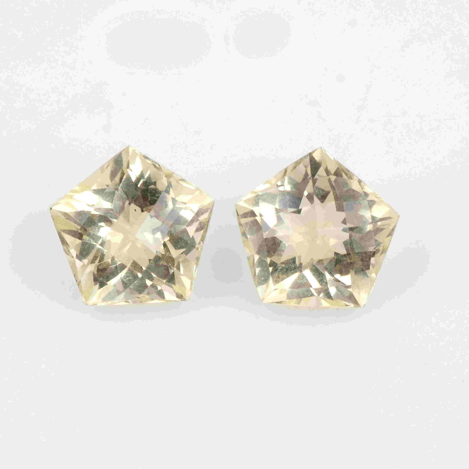 8.80 Carat Yellow Hexagon Lemon Quartz Loose Gemstone 2: No Reserve! Title: 8.80 Carat Yellow Hexagon Lemon Quartz Loose Gemstone 2 Pieces Additional Information: Specification of Gemstone Stone : Lemon Quartz Shape : Hexagon Size : 7.4H x 11L x 11W mm Colo