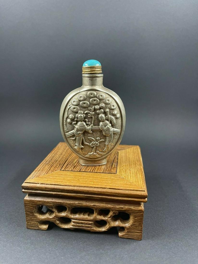 Chinese vintage snuffbox crystal silver snuff bottle (1 of 4)