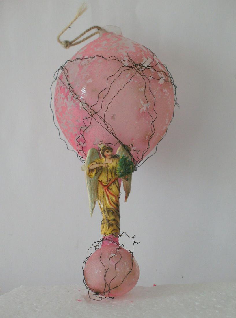 Early glass hot air balloon Christmas decoration. (1 of 1)